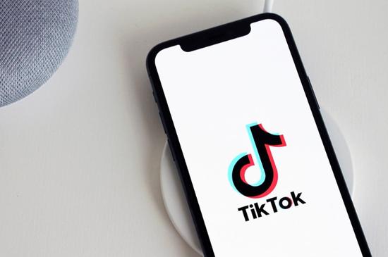 TikTok And The Craft Of Glass Etching